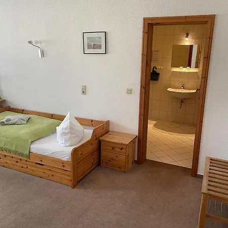 Guest house Landgasthof Und Landpension Hohenkirchen