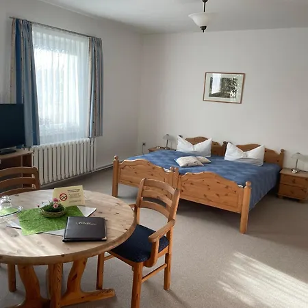 Guest house Landgasthof Und Landpension Hohenkirchen 3*